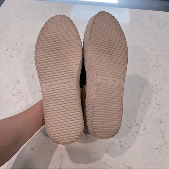 LORI GOLDSTEIN Collection Sabrine Smocked Slip on Sneaker. Size 10 - Picture 7 of 13